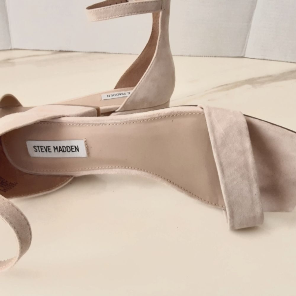 STEVE MADDEN IRENNE SUEDE BLOCK HEEL ANKLE SANDAL SZ 10 - Picture 7 of 8